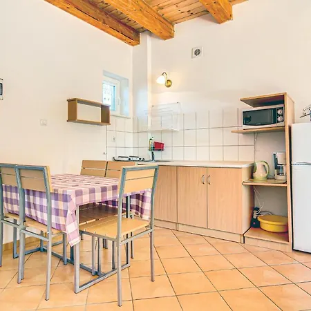 Cozy Apartment In Rowy With Kitchen